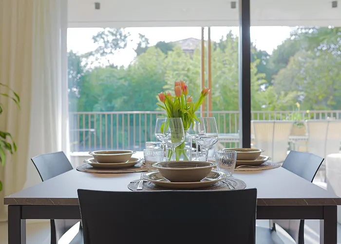 Casa Corand - *